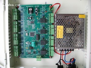 門禁機、門禁控制器